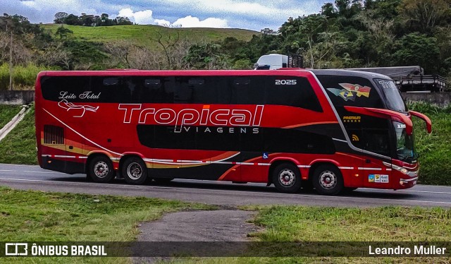 Tropical Viagens 2025 na cidade de Cajati, São Paulo, Brasil, por Leandro Muller. Número da foto: #11673555.