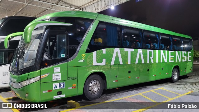 Auto Viação Catarinense 3409 na cidade de Balneário Camboriú, Santa Catarina, Brasil, por Fábio Paixão. ID da foto: 11676580.