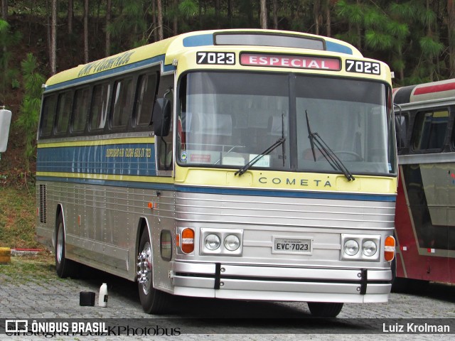 Ônibus Particulares 7023 na cidade de Juiz de Fora, Minas Gerais, Brasil, por Luiz Krolman. ID da foto: 11676705.