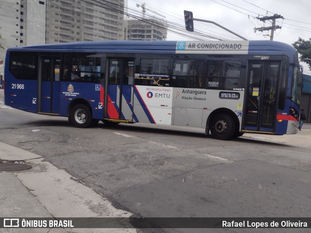 Viação Osasco 21.968 na cidade de São Paulo, São Paulo, Brasil, por Rafael Lopes de Oliveira. Número da foto: #11681101.