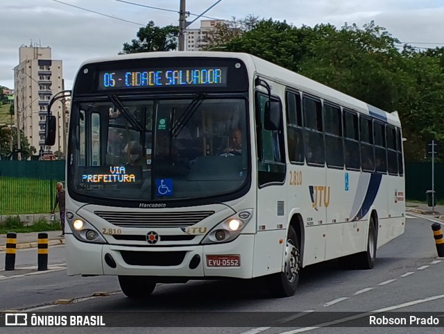 JTU - Jacareí Transporte Urbano 2.810 na cidade de Jacareí, São Paulo, Brasil, por Robson Prado. Número da foto: #11681553.