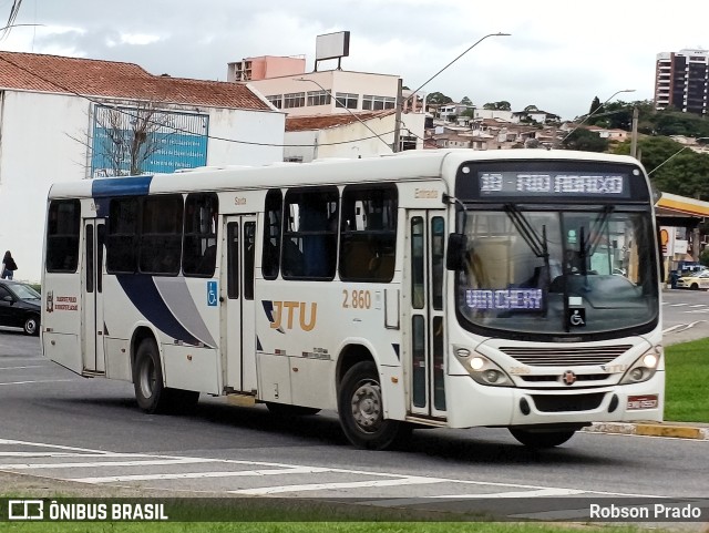 JTU - Jacareí Transporte Urbano 2.860 na cidade de Jacareí, São Paulo, Brasil, por Robson Prado. ID da foto: 11681754.