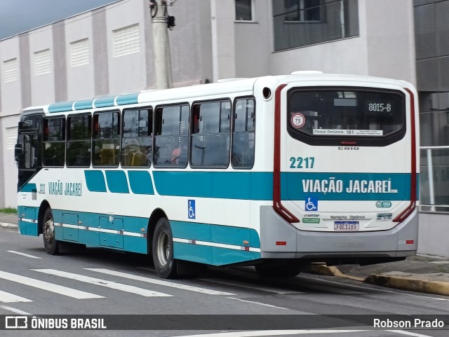 Viação Jacareí 2217 na cidade de Jacareí, São Paulo, Brasil, por Robson Prado. Número da foto: #11681765.