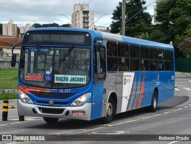 Viação Jacareí 10.157 na cidade de Jacareí, São Paulo, Brasil, por Robson Prado. ID da foto: 11681545.