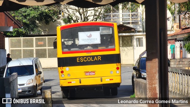 Caminhos Dourados Fretamento e Aluguel de Veículos 049 na cidade de Nova Friburgo, Rio de Janeiro, Brasil, por Leonardo Correa Gomes Martins. ID da foto: 11683757.