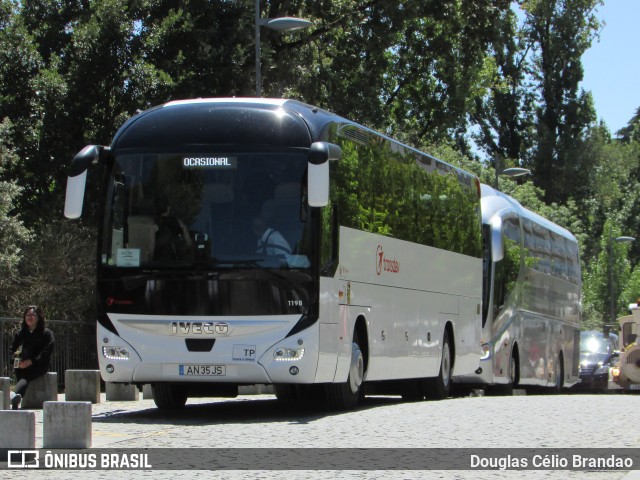 Autocarros Transdev 1198 na cidade de Fátima, Santarém, Portugal, por Douglas Célio Brandao. Número da foto: #11686591.