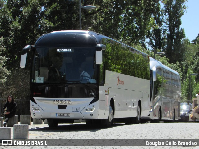 Autocarros Transdev 1198 na cidade de Fátima, Santarém, Portugal, por Douglas Célio Brandao. ID da foto: 11686591.