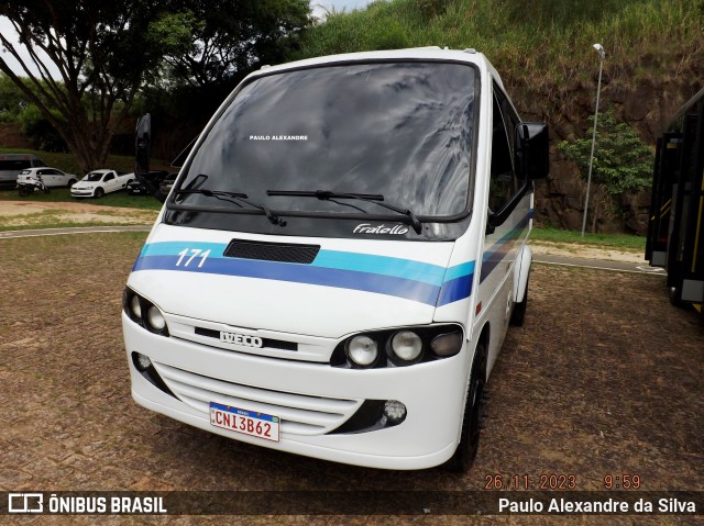 Ônibus Particulares 171 na cidade de Campinas, São Paulo, Brasil, por Paulo Alexandre da Silva. ID da foto: 11685946.