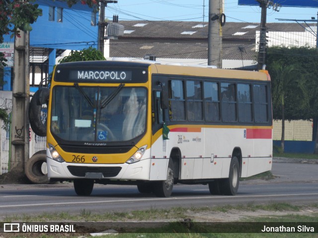 Empresa Metropolitana 266 na cidade de Jaboatão dos Guararapes, Pernambuco, Brasil, por Jonathan Silva. Número da foto: #10831527.