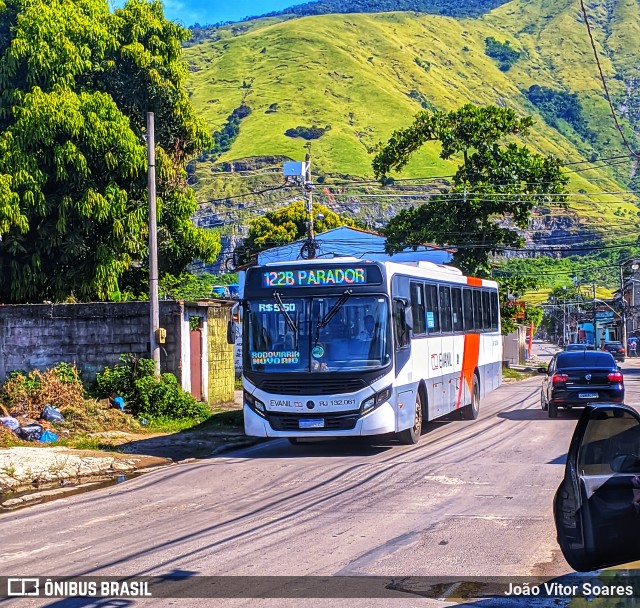 Evanil Transportes e Turismo RJ 132.061 na cidade de Nova Iguaçu, Rio de Janeiro, Brasil, por João Vitor Soares. Número da foto: #10833807.