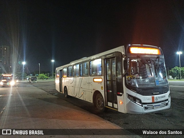 UniRio Transportes RJ 228.030 na cidade de Rio de Janeiro, Rio de Janeiro, Brasil, por Walace dos Santos. Número da foto: #10832806.