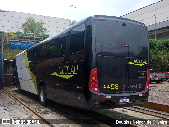 Nicolau Transportes e Turismo 4498 na cidade de Santana de Parnaíba, São Paulo, Brasil, por Douglas Nelson de Oliveira. ID da foto: 10859067.