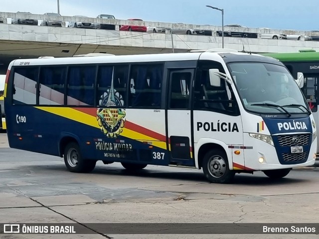 Polícia Militar do Distrito Federal 387 na cidade de Brasília, Distrito Federal, Brasil, por Brenno Santos. ID da foto: 10860941.