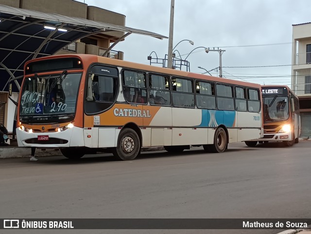 Catedral Urbano 70189 na cidade de Luziânia, Goiás, Brasil, por Matheus de Souza. Número da foto: #10870814.