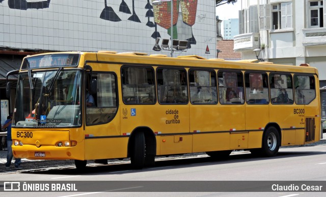 Transporte Coletivo Glória BC300 na cidade de Curitiba, Paraná, Brasil, por Claudio Cesar. ID da foto: 10872395.