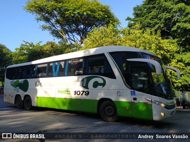 Viação Continental de Transportes 1079 na cidade de São Paulo, São Paulo, Brasil, por Andrey  Soares Vassão. Número da foto: #10875051.