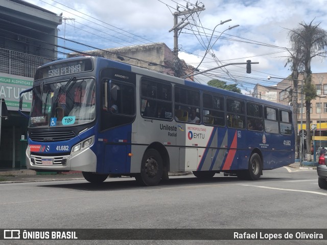 Radial Transporte Coletivo 41.682 na cidade de Poá, São Paulo, Brasil, por Rafael Lopes de Oliveira. Número da foto: #10876205.