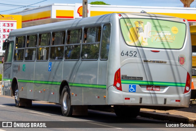 TCCC - Transporte Coletivo Cidade Canção 6452 na cidade de Maringá, Paraná, Brasil, por Lucas Sousa. Número da foto: #10880493.