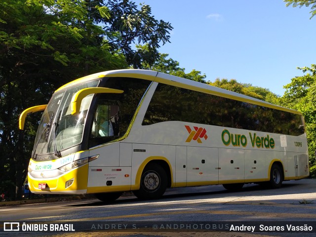 Auto Viação Ouro Verde 13095 na cidade de São Paulo, São Paulo, Brasil, por Andrey  Soares Vassão. Número da foto: #10881328.
