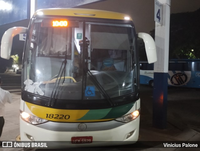 Empresa Gontijo de Transportes 18220 na cidade de Garanhuns, Pernambuco, Brasil, por Vinicius Palone. Número da foto: #10880278.