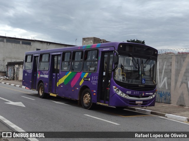 ATT - Alto Tietê Transportes Ferraz de Vasconcelos 052 na cidade de Ferraz de Vasconcelos, São Paulo, Brasil, por Rafael Lopes de Oliveira. Número da foto: #10881594.