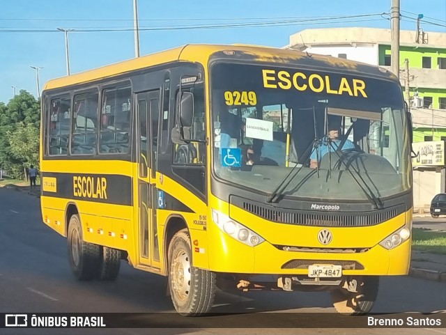 Escolares 9249 na cidade de Samambaia, Distrito Federal, Brasil, por Brenno Santos. ID da foto: 10879561.