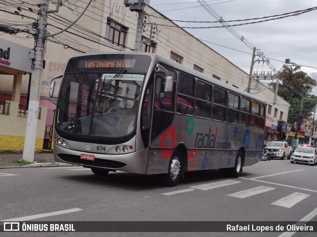 Radial Transporte Coletivo 074 na cidade de Ferraz de Vasconcelos, São Paulo, Brasil, por Rafael Lopes de Oliveira. ID da foto: 10883600.