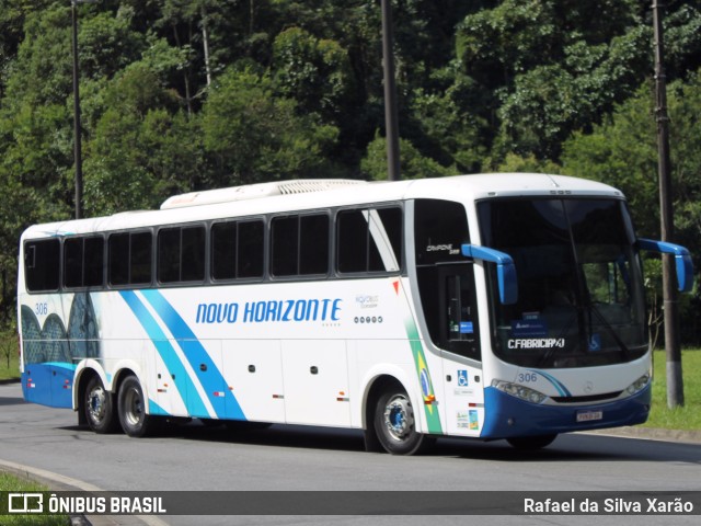 Viação Novo Horizonte 306 na cidade de Petrópolis, Rio de Janeiro, Brasil, por Rafael da Silva Xarão. Número da foto: #10889260.