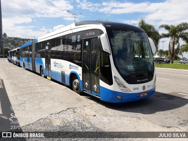 Transol Transportes Coletivos 0318 na cidade de Florianópolis, Santa Catarina, Brasil, por JULIO SILVA. Número da foto: #10889020.