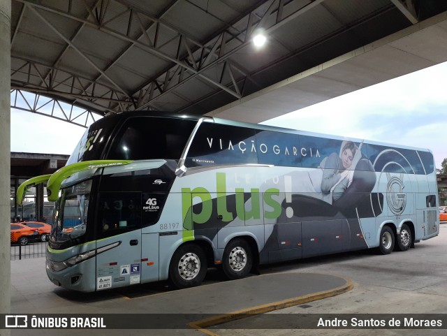 Viação Garcia 88197 na cidade de Curitiba, Paraná, Brasil, por Andre Santos de Moraes. Número da foto: #10886887.