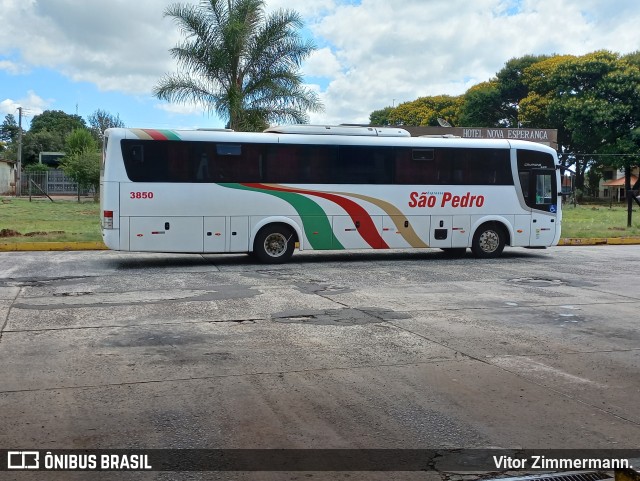 Expresso São Pedro 3850 na cidade de Santo Ângelo, Rio Grande do Sul, Brasil, por Vitor Zimmermann.. Número da foto: #10886993.