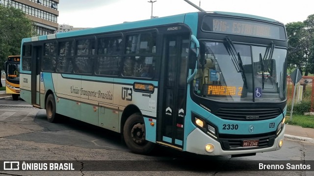 UTB - União Transporte Brasília 2330 na cidade de Brasília, Distrito Federal, Brasil, por Brenno Santos. Número da foto: #10888862.
