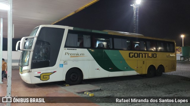 Empresa Gontijo de Transportes 12300 na cidade de Feira de Santana, Bahia, Brasil, por Rafael Miranda dos Santos Lopes. ID da foto: 10889033.