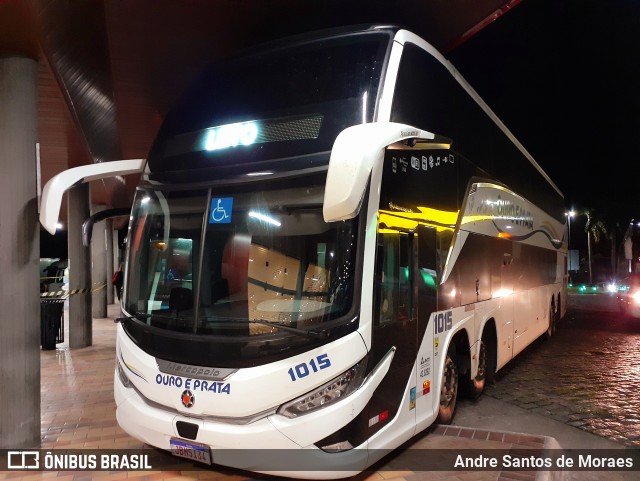 Viação Ouro e Prata 1015 na cidade de Registro, São Paulo, Brasil, por Andre Santos de Moraes. Número da foto: #10890280.