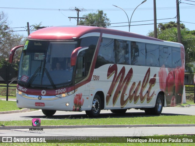 Mult Fretamento e Turismo 7300 na cidade de Holambra, São Paulo, Brasil, por Henrique Alves de Paula Silva. ID da foto: 10893480.