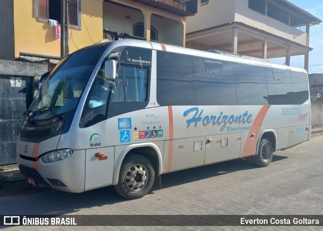 Horizonte Turismo 2013 na cidade de Piúma, Espírito Santo, Brasil, por Everton Costa Goltara. Número da foto: #10895388.