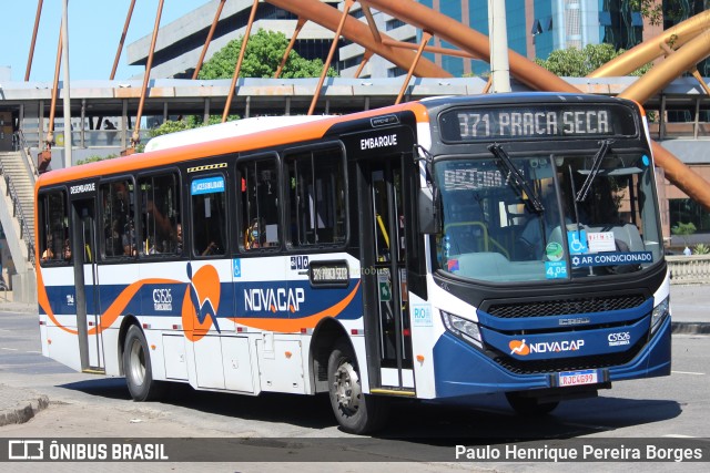 Viação Novacap C51526 na cidade de Rio de Janeiro, Rio de Janeiro, Brasil, por Paulo Henrique Pereira Borges. ID da foto: 10894414.