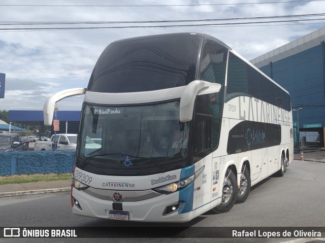Auto Viação Catarinense 319309 na cidade de São Paulo, São Paulo, Brasil, por Rafael Lopes de Oliveira. Número da foto: #10896008.