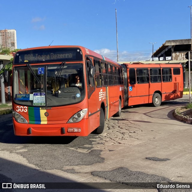 Borborema Imperial Transportes 303 na cidade de Recife, Pernambuco, Brasil, por Eduardo Senna. ID da foto: 10899918.