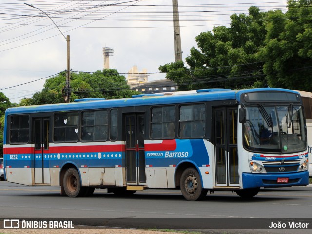 Empresa Barroso 1832 na cidade de Teresina, Piauí, Brasil, por João Victor. ID da foto: 10899527.