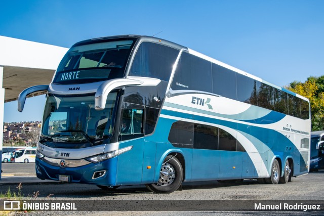 ETN - Enlaces Terrestres Nacionales 7102 na cidade de San Miguel de Allende, Guanajuato, México, por Manuel Rodriguez. Número da foto: #10903598.