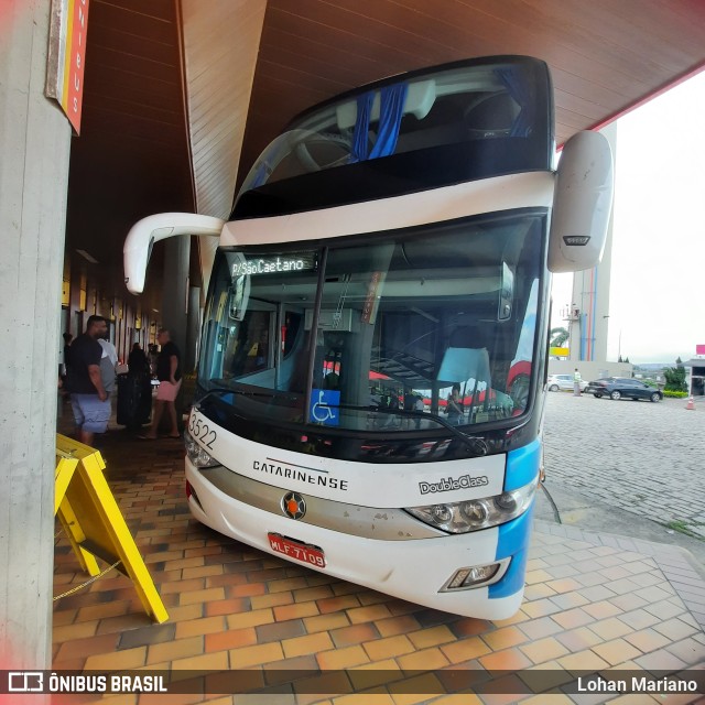 Auto Viação Catarinense 3522 na cidade de Pariquera-Açu, São Paulo, Brasil, por Lohan Mariano. Número da foto: #10907037.