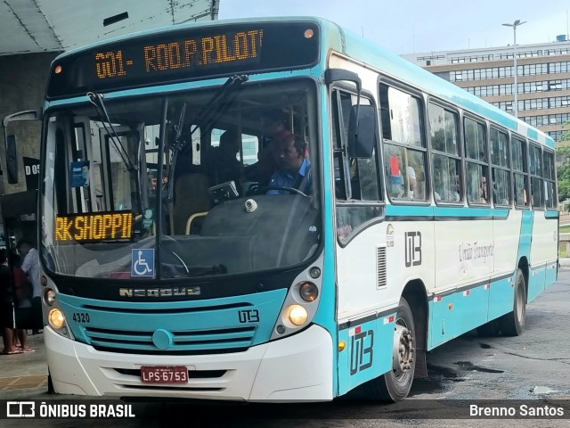 UTB - União Transporte Brasília 4320 na cidade de Brasília, Distrito Federal, Brasil, por Brenno Santos. Número da foto: #10904761.