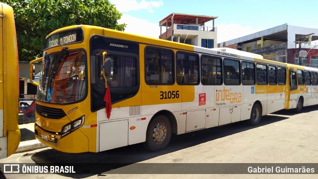 Plataforma Transportes 31056 na cidade de Salvador, Bahia, Brasil, por Gabriel Guimarães. ID da foto: 10906036.