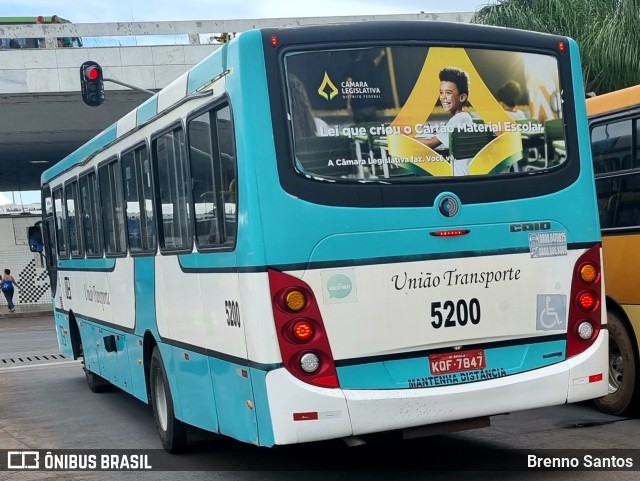 UTB - União Transporte Brasília 5200 na cidade de Brasília, Distrito Federal, Brasil, por Brenno Santos. Número da foto: #10904781.