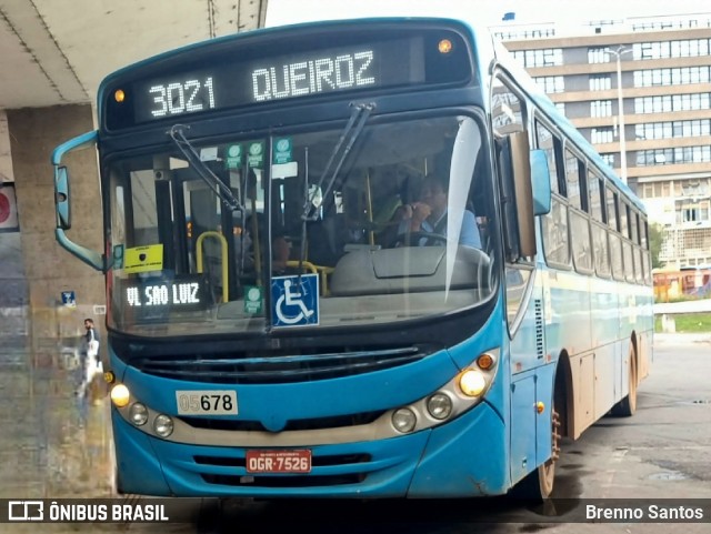 Taguatur - Taguatinga Transporte e Turismo 05678 na cidade de Brasília, Distrito Federal, Brasil, por Brenno Santos. Número da foto: #10910086.