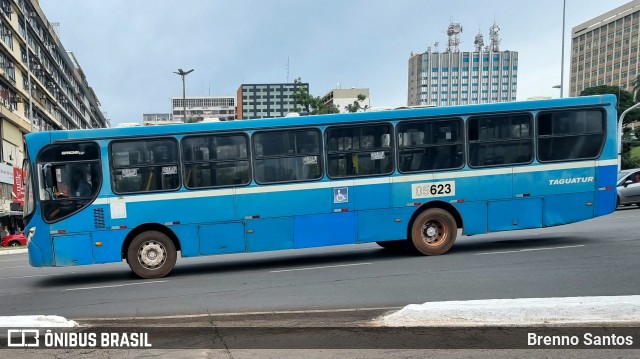 Taguatur - Taguatinga Transporte e Turismo 05623 na cidade de Brasília, Distrito Federal, Brasil, por Brenno Santos. Número da foto: #10910074.