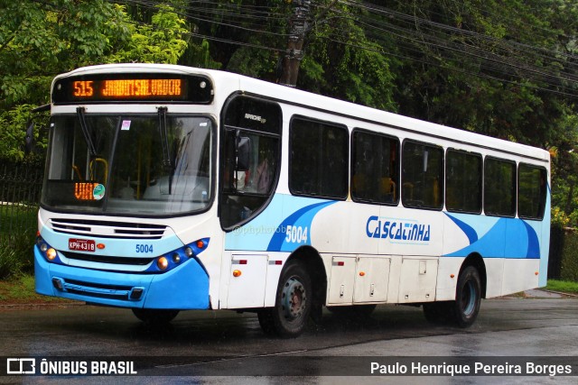 Viação Cascatinha 5004 na cidade de Petrópolis, Rio de Janeiro, Brasil, por Paulo Henrique Pereira Borges. Número da foto: #10910534.