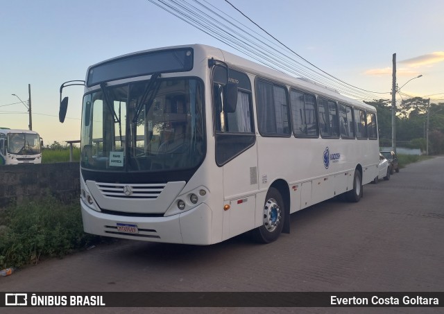 Kadosh Transportes 2021 na cidade de Piúma, Espírito Santo, Brasil, por Everton Costa Goltara. Número da foto: #10909641.