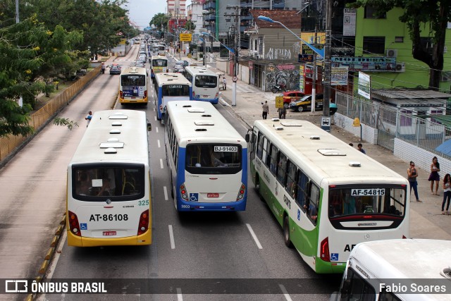 Via Loc BJ-91403 na cidade de Belém, Pará, Brasil, por Fabio Soares. Número da foto: #10838538.